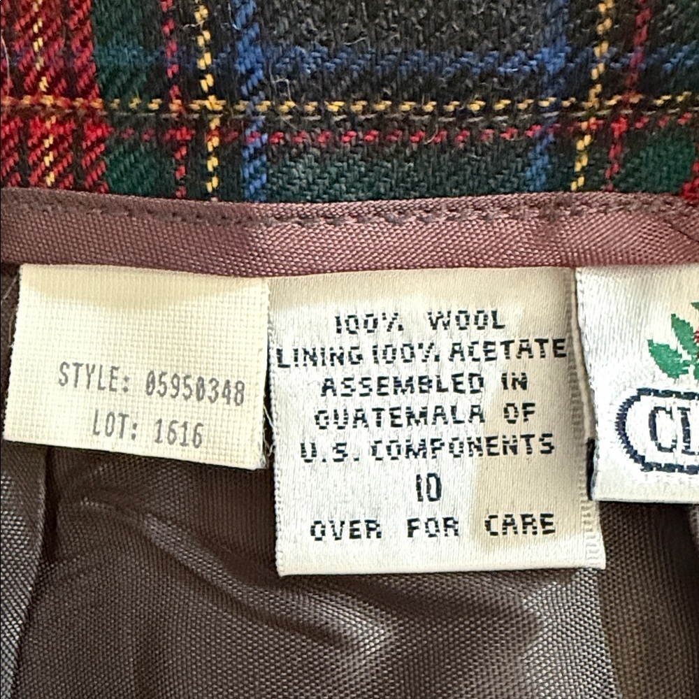 Club Classics Vintage 100% Pure Wool Pleat Front Plaid Shorts SZ 10 - Picture 7 of 7